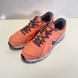 Nike Air Dictate 2 Running Shoes